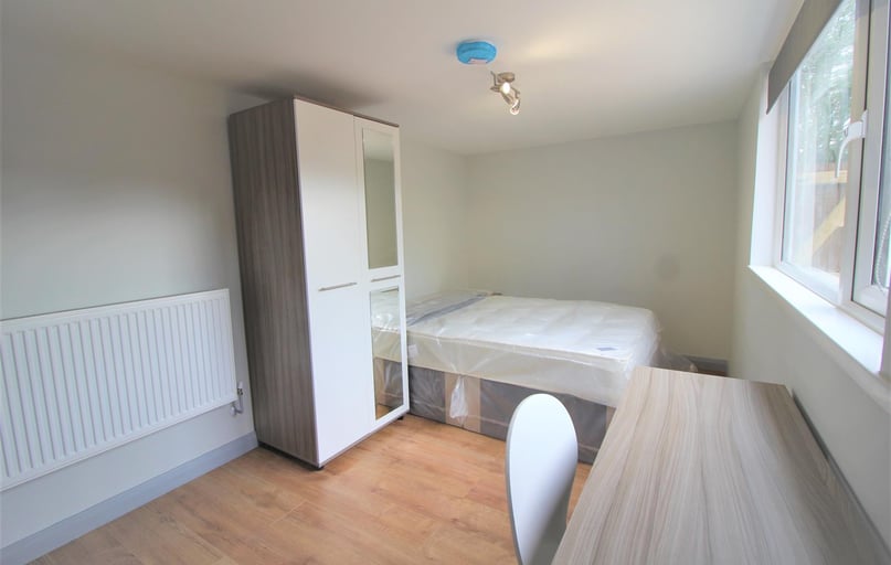 Forsythia Gardens, Lenton, Nottingham - Image 1